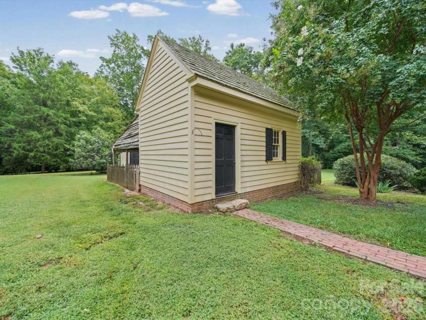 290 Maple Avenue, Mocksville, NC 27028.  MLS# CAR4422753, YatesRealty ID 49916. 