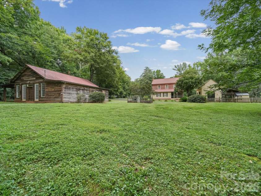 290 Maple Avenue, Mocksville, NC 27028.  MLS# CAR4422753, YatesRealty ID 49916. 