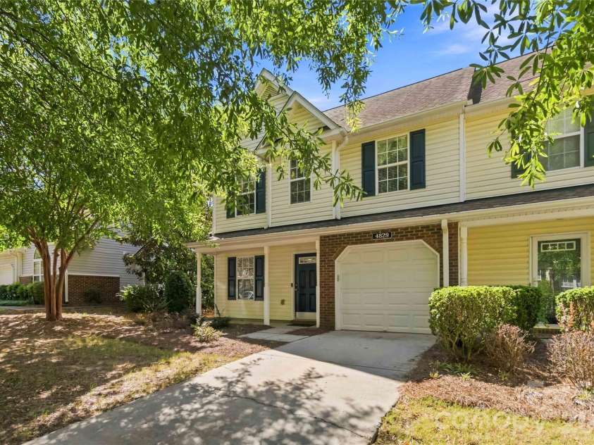 4829 Grier Farm Lane, Charlotte, NC 28270.  MLS# CAR4422353, YatesRealty ID 49918. 