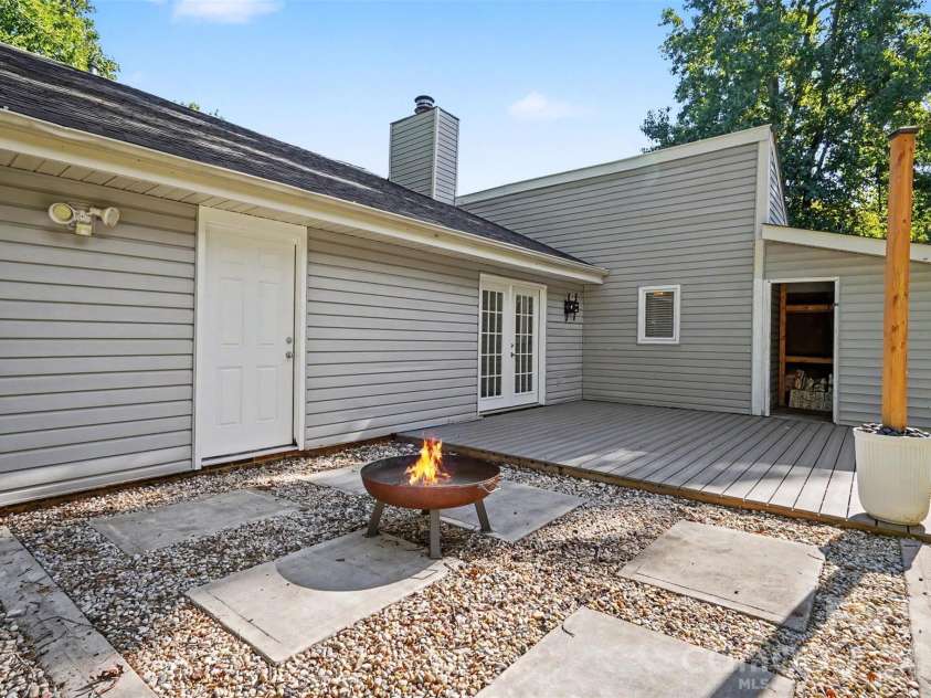 9620 Fir Knoll Road, Mint Hill, NC 28227.  MLS# CAR4419906, YatesRealty ID 49919. 