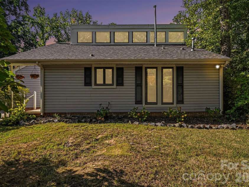 9620 Fir Knoll Road, Mint Hill, NC 28227.  MLS# CAR4419906, YatesRealty ID 49919. Front exterior