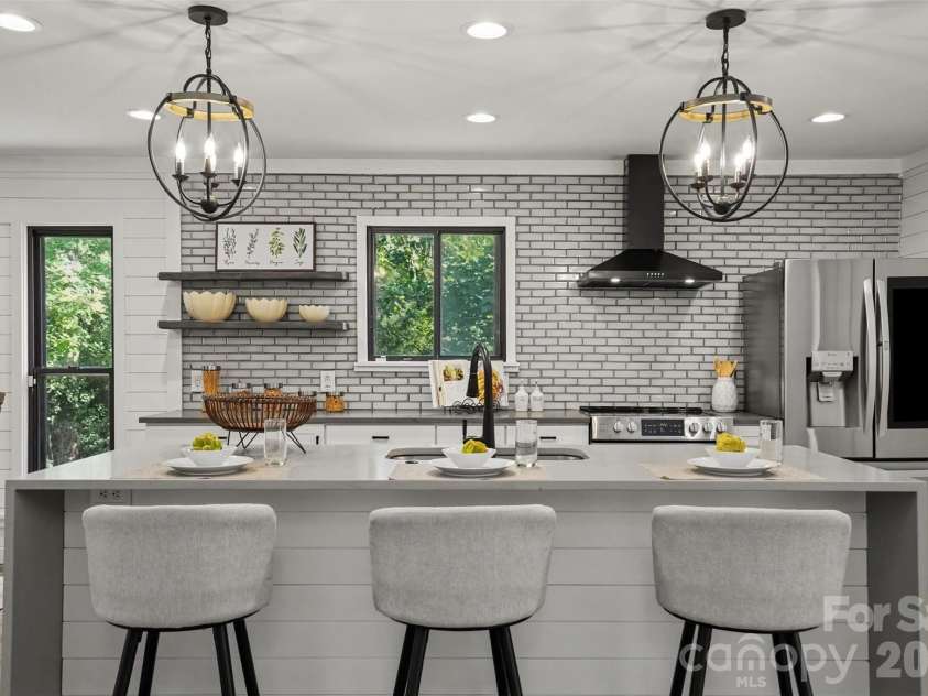 9620 Fir Knoll Road, Mint Hill, NC 28227.  MLS# CAR4419906, YatesRealty ID 49919. Large kitchen island