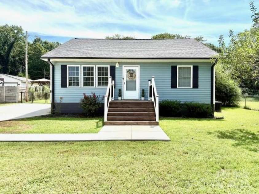 114 Yates Street, Dallas, NC 28034.  MLS# CAR4300809, YatesRealty ID 49922. 