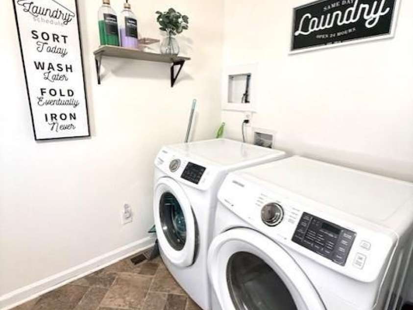 114 Yates Street, Dallas, NC 28034.  MLS# CAR4300809, YatesRealty ID 49922. 