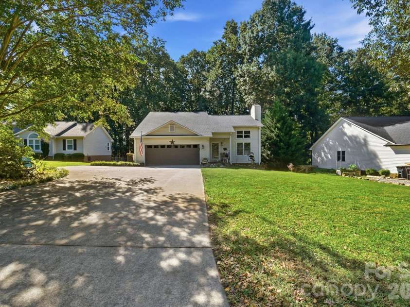7192 Forney Hill Road, Denver, NC 28037.  MLS# CAR4423320, YatesRealty ID 49922. 