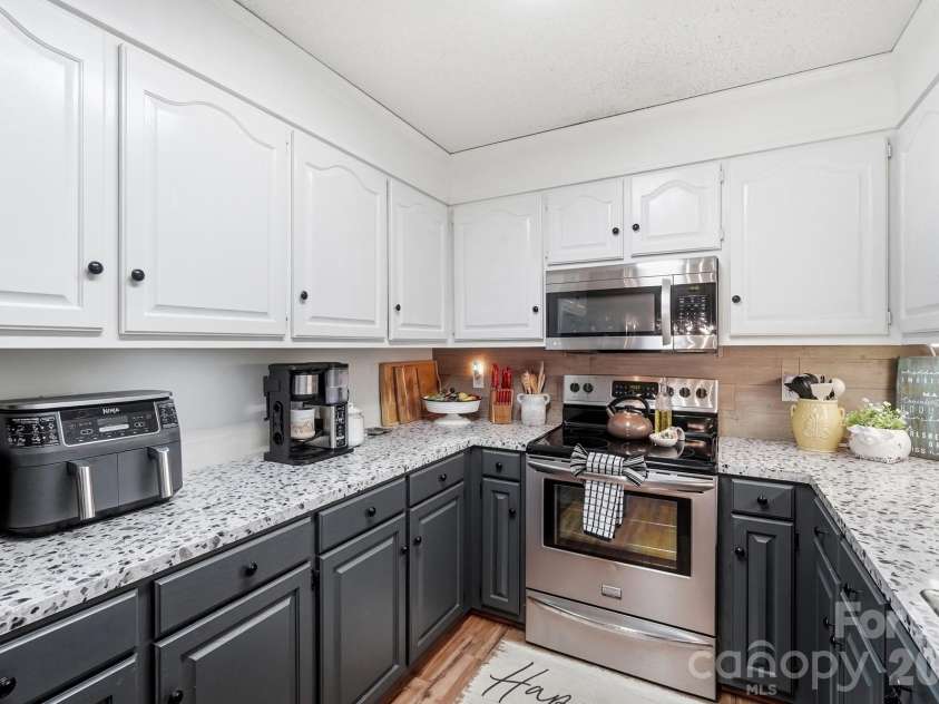 7192 Forney Hill Road, Denver, NC 28037.  MLS# CAR4423320, YatesRealty ID 49922. 