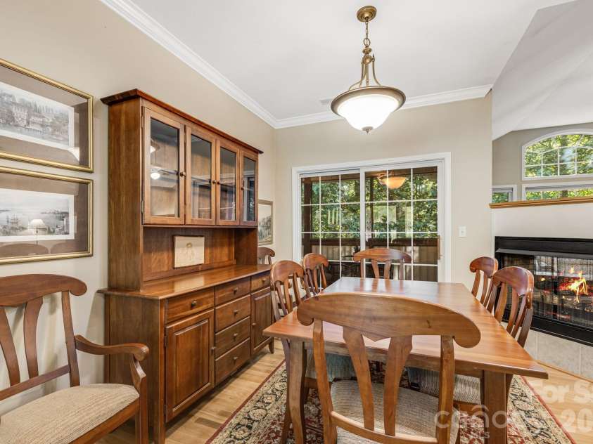 212 Carriage Springs Way, Hendersonville, NC 28791.  MLS# CAR4420645, YatesRealty ID 49923. 