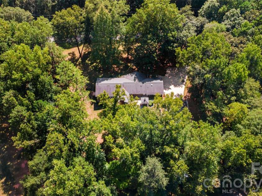600 Fairway Drive, Fort Mill, SC 29715.  MLS# CAR4407842, YatesRealty ID 49927. 
