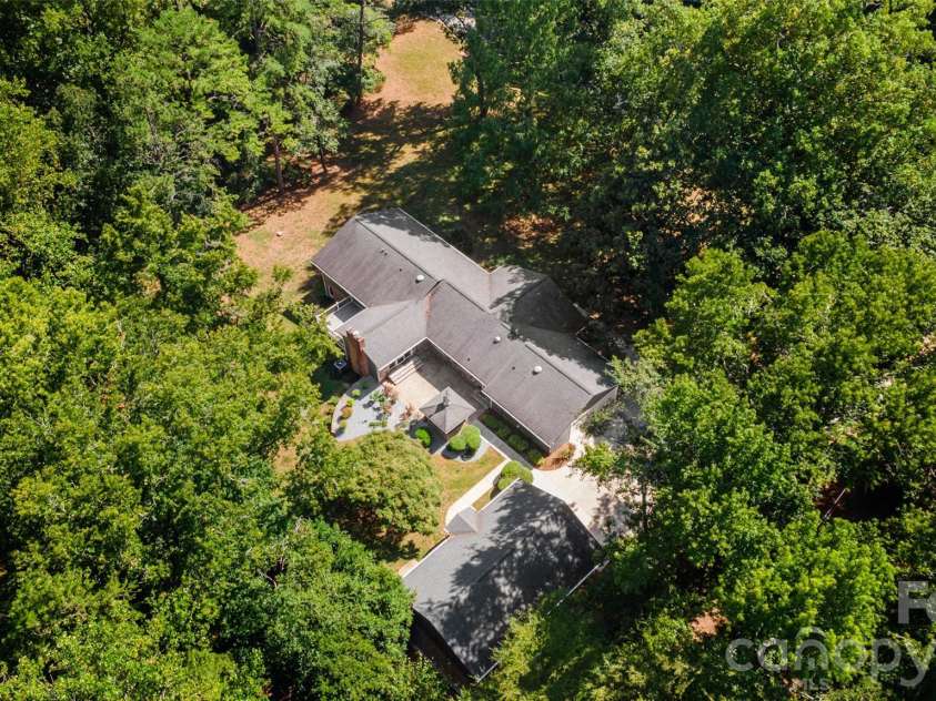 600 Fairway Drive, Fort Mill, SC 29715.  MLS# CAR4407842, YatesRealty ID 49927. 