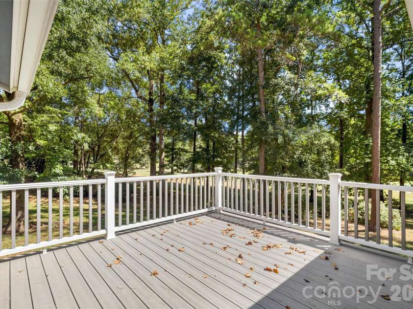 600 Fairway Drive, Fort Mill, SC 29715.  MLS# CAR4407842, YatesRealty ID 49927. Deck