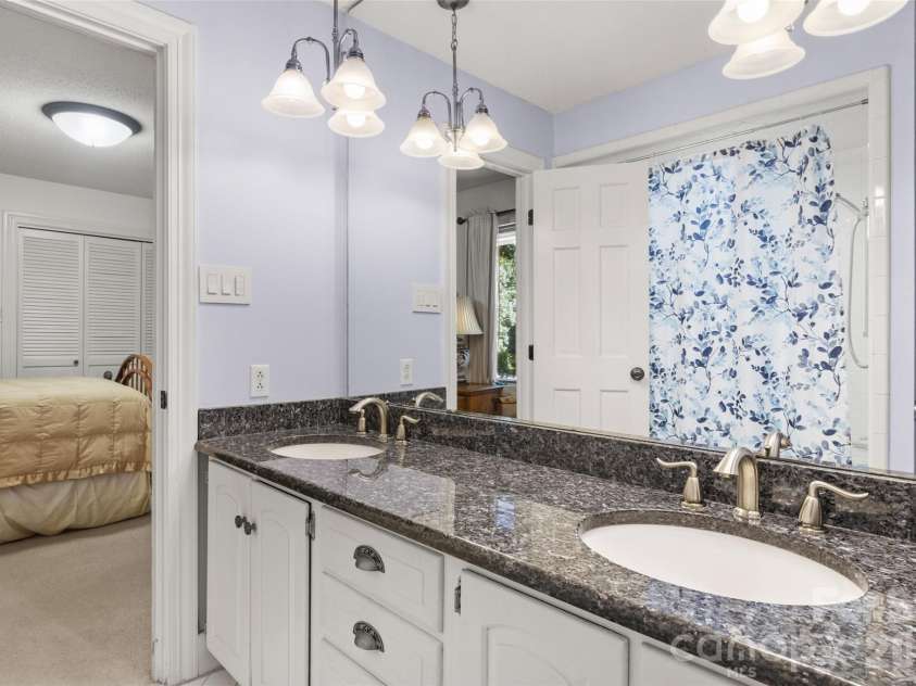 600 Fairway Drive, Fort Mill, SC 29715.  MLS# CAR4407842, YatesRealty ID 49927. Full bathroom on main level
