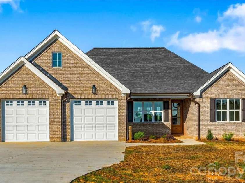 144 Greenhill Road, Mocksville, NC 27028.  MLS# CAR4421888, YatesRealty ID 49928. 