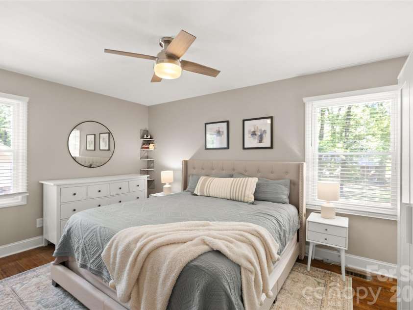 6623 Long Meadow Road, Charlotte, NC 28210.  MLS# CAR4420859, YatesRealty ID 49930. 