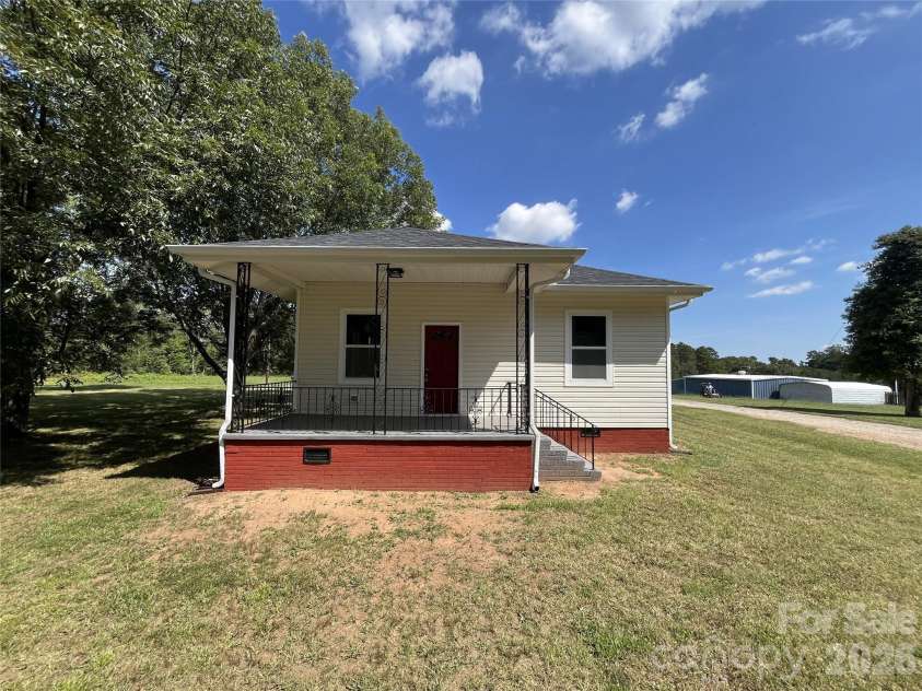 6270 Nc 16 Highway, Conover, NC 28613.  MLS# CAR4423355, YatesRealty ID 49931. 