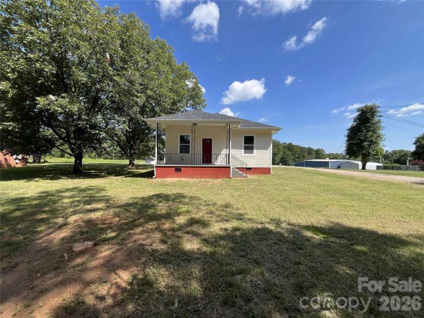 6270 Nc 16 Highway, Conover, NC 28613.  MLS# CAR4423355, YatesRealty ID 49931. 