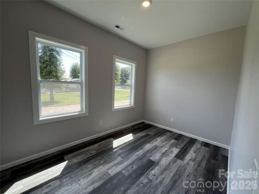6270 Nc 16 Highway, Conover, NC 28613.  MLS# CAR4423355, YatesRealty ID 49931. Flex space