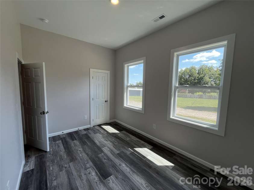 6270 Nc 16 Highway, Conover, NC 28613.  MLS# CAR4423355, YatesRealty ID 49931. Flex space
