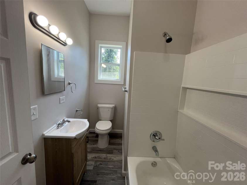 6270 Nc 16 Highway, Conover, NC 28613.  MLS# CAR4423355, YatesRealty ID 49931. Guest bath