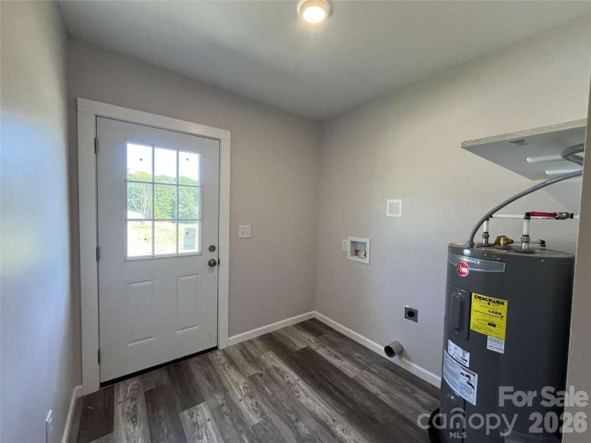6270 Nc 16 Highway, Conover, NC 28613.  MLS# CAR4423355, YatesRealty ID 49931. Mud Room/ Laundry