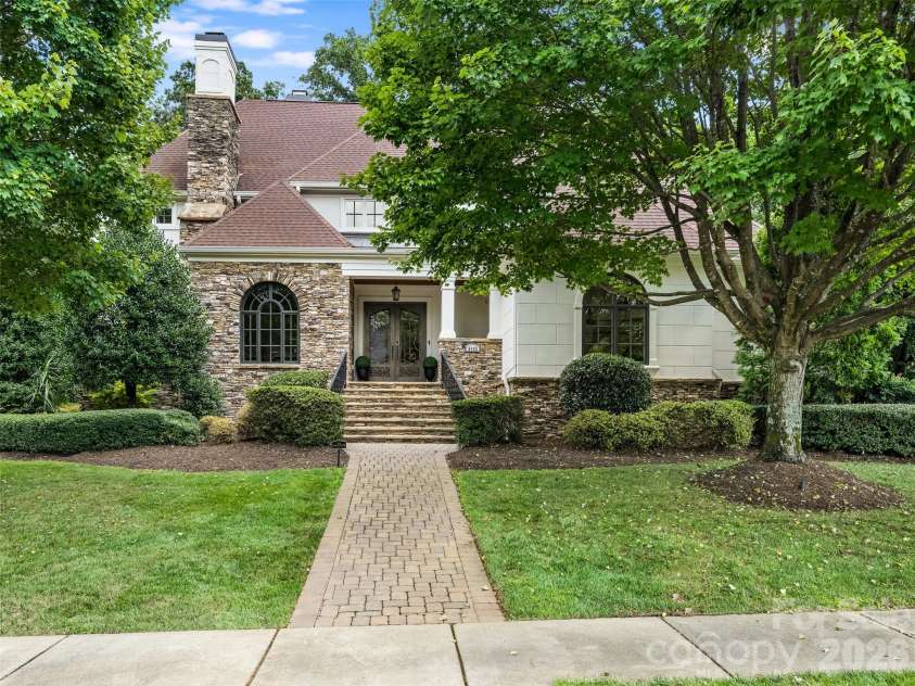 6323 Saint Stephen Lane, Charlotte, NC 28210.  MLS# CAR4422911, YatesRealty ID 49932. 6323 Saint Stephen Lane