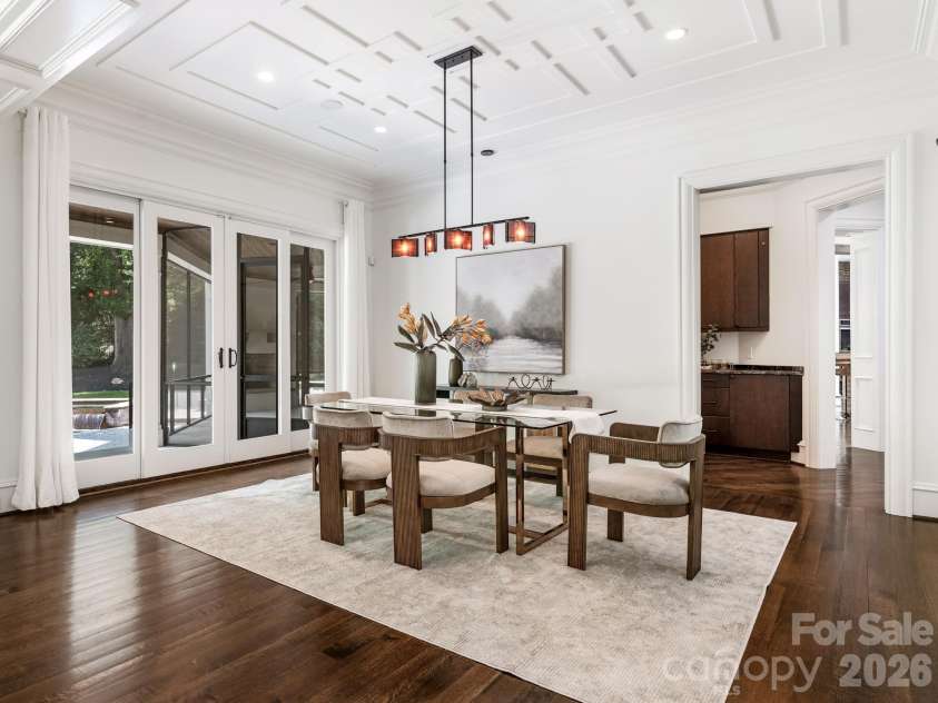 6323 Saint Stephen Lane, Charlotte, NC 28210.  MLS# CAR4422911, YatesRealty ID 49932. Dining Room