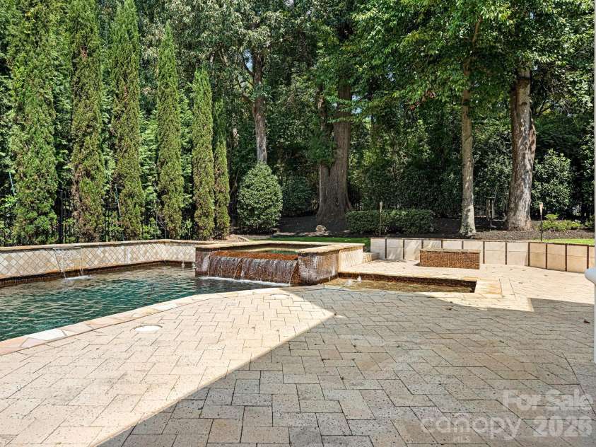 6323 Saint Stephen Lane, Charlotte, NC 28210.  MLS# CAR4422911, YatesRealty ID 49932. Pool