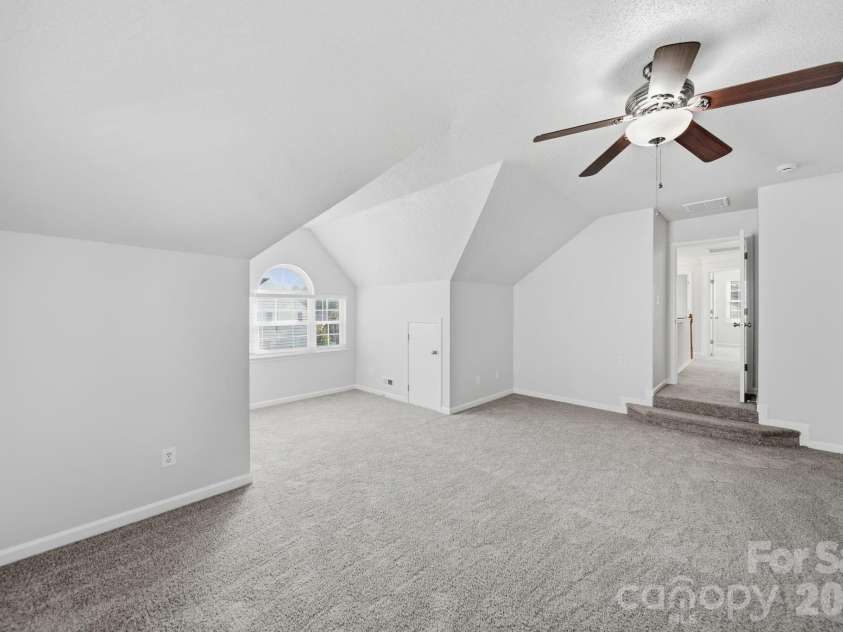 9105 Shepparton Drive, Huntersville, NC 28078.  MLS# CAR4421789, YatesRealty ID 49933. Bonus Room