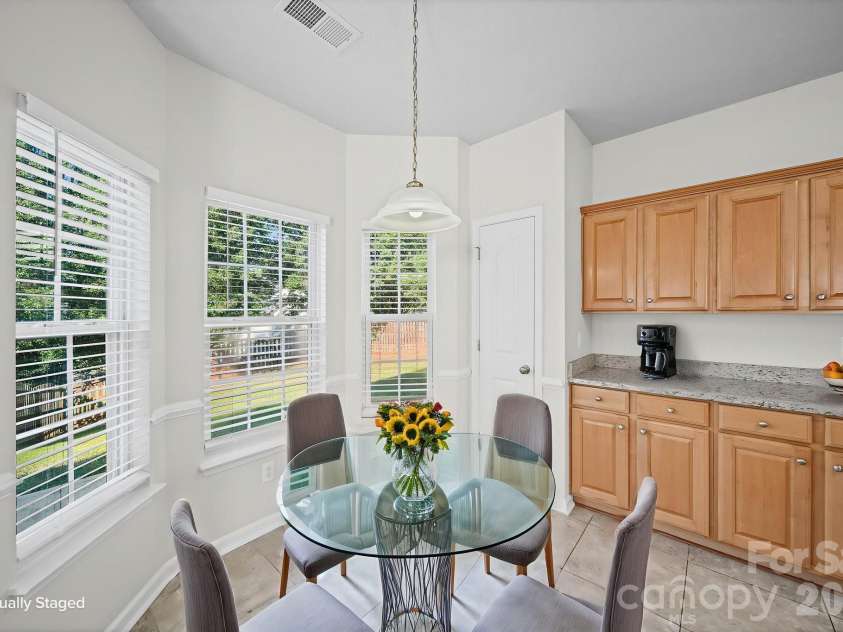 9105 Shepparton Drive, Huntersville, NC 28078.  MLS# CAR4421789, YatesRealty ID 49933. Breakfast Nook - Virtually Staged