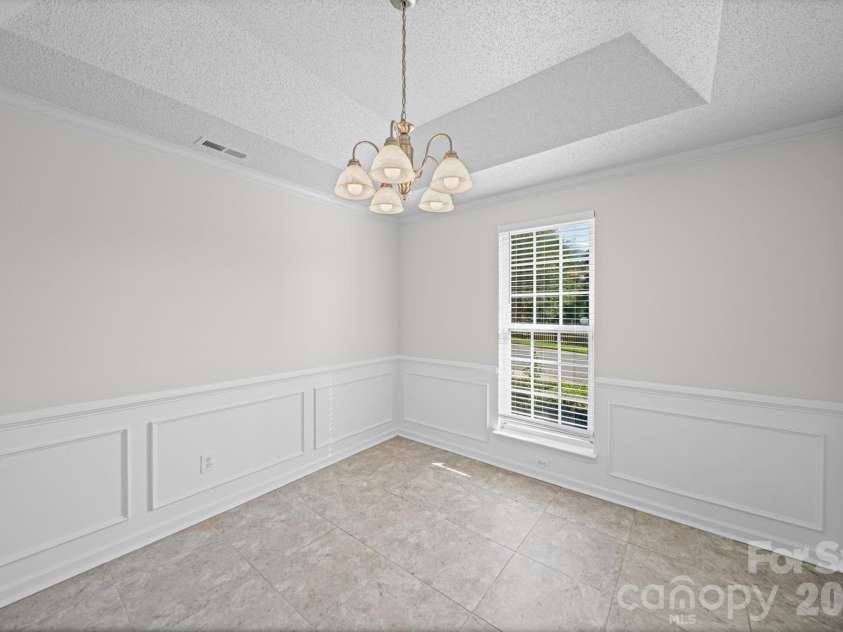 9105 Shepparton Drive, Huntersville, NC 28078.  MLS# CAR4421789, YatesRealty ID 49933. Dining Room