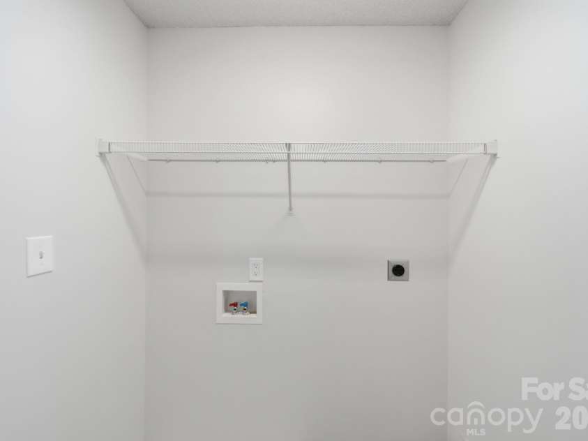 9105 Shepparton Drive, Huntersville, NC 28078.  MLS# CAR4421789, YatesRealty ID 49933. Laundry Room