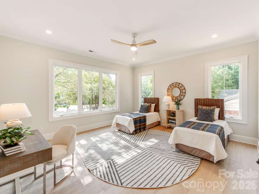 437 Blairmore Drive, Charlotte, NC 28211.  MLS# CAR4422180, YatesRealty ID 49934. 