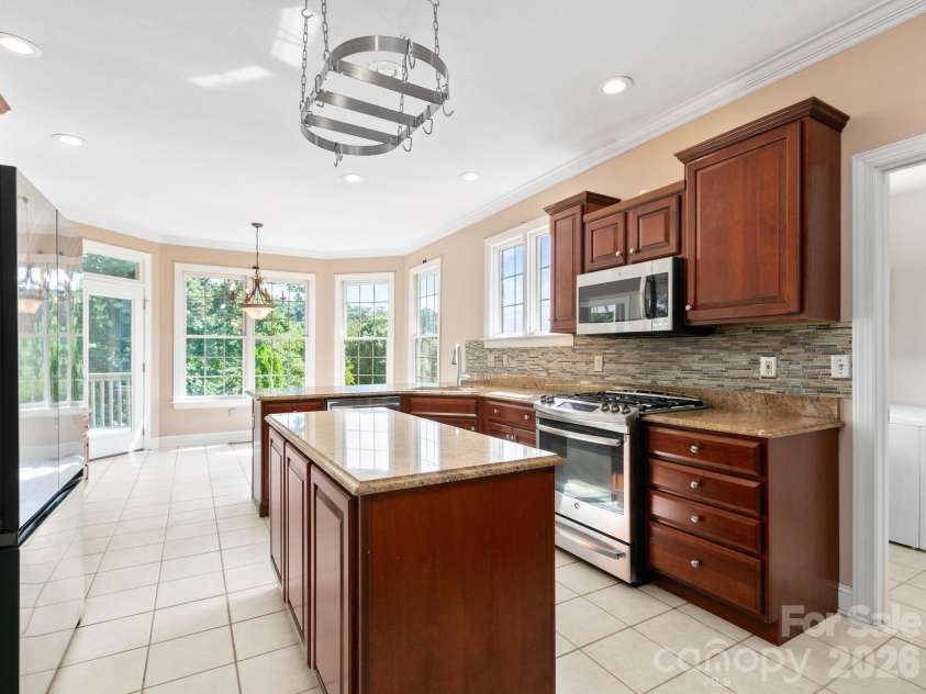 7 Round Robin Lane, Mills River, NC 28759.  MLS# CAR4423363, YatesRealty ID 49935. 