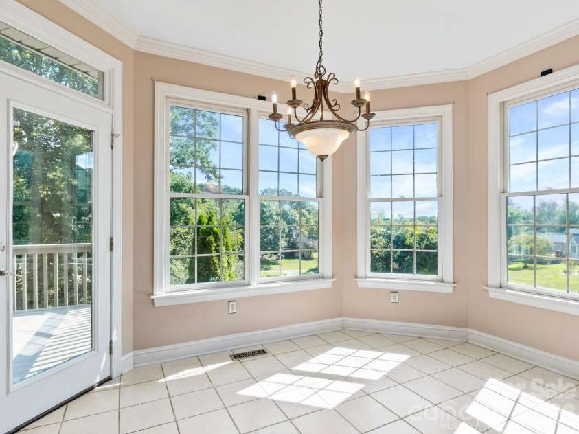 7 Round Robin Lane, Mills River, NC 28759.  MLS# CAR4423363, YatesRealty ID 49935. 
