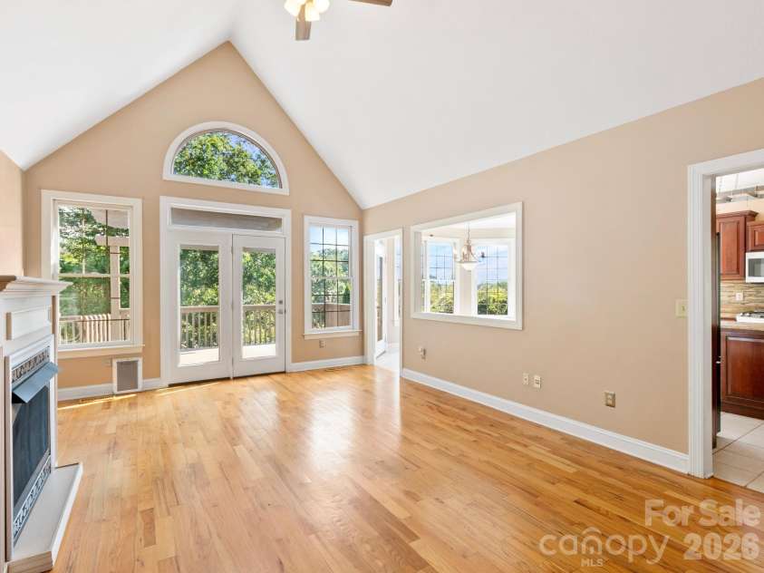7 Round Robin Lane, Mills River, NC 28759.  MLS# CAR4423363, YatesRealty ID 49935. 