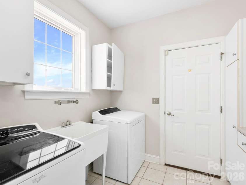 7 Round Robin Lane, Mills River, NC 28759.  MLS# CAR4423363, YatesRealty ID 49935. 