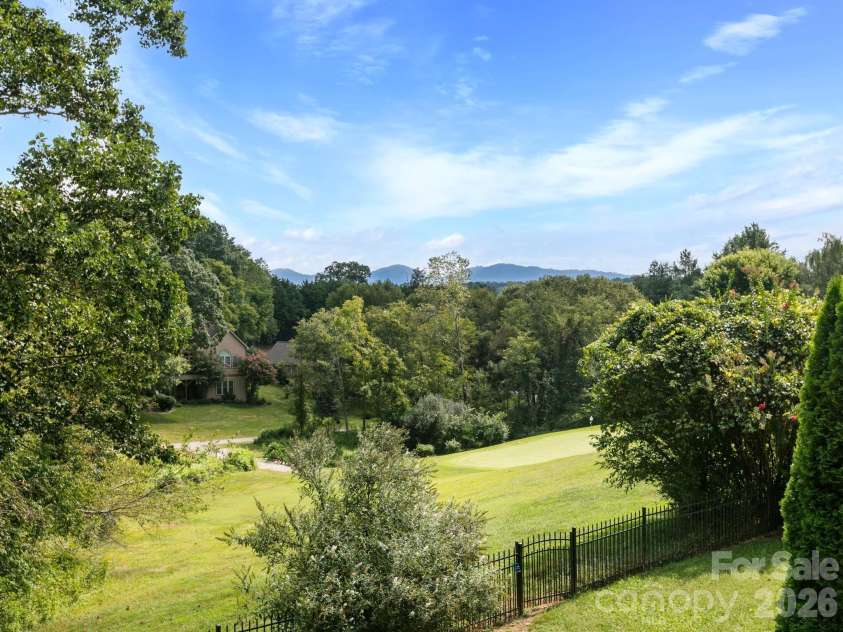 7 Round Robin Lane, Mills River, NC 28759.  MLS# CAR4423363, YatesRealty ID 49935. 