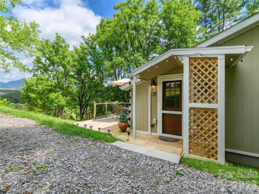 78 London Lane, Clyde, NC 28721.  MLS# CAR4423352, YatesRealty ID 49937. 