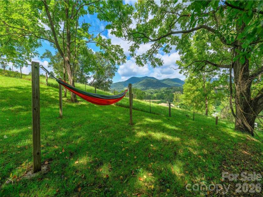 78 London Lane, Clyde, NC 28721.  MLS# CAR4423352, YatesRealty ID 49937. 