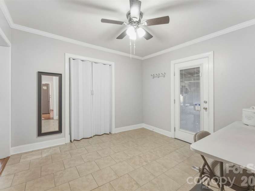 1213 Park Drive, Gastonia, NC 28054.  MLS# CAR4359595, YatesRealty ID 4994. 