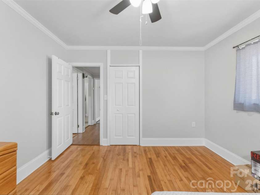 1213 Park Drive, Gastonia, NC 28054.  MLS# CAR4359595, YatesRealty ID 4994. 