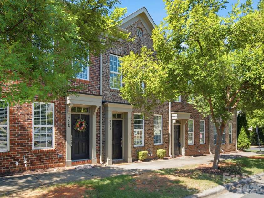 9533 Longstone Lane, Charlotte, NC 28277.  MLS# CAR4423027, YatesRealty ID 49947. 