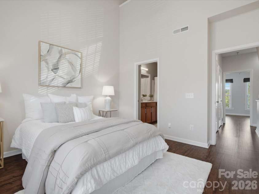 9533 Longstone Lane, Charlotte, NC 28277.  MLS# CAR4423027, YatesRealty ID 49947. Primary suite