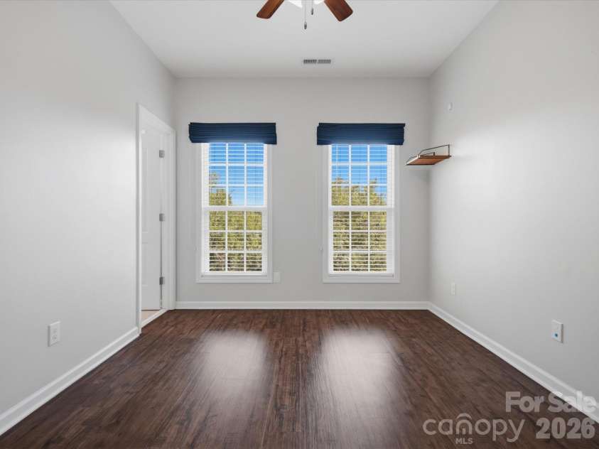 9533 Longstone Lane, Charlotte, NC 28277.  MLS# CAR4423027, YatesRealty ID 49947. Secondary bedroom suite on 2nd level