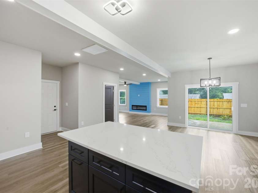 511 Ligon Street, Shelby, NC 28150.  MLS# CAR4410205, YatesRealty ID 49948. 