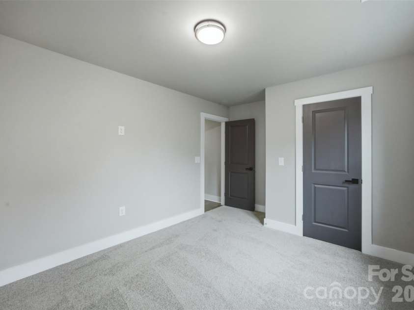 511 Ligon Street, Shelby, NC 28150.  MLS# CAR4410205, YatesRealty ID 49948. 