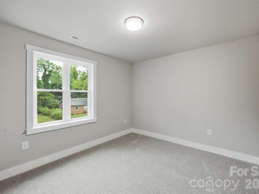 511 Ligon Street, Shelby, NC 28150.  MLS# CAR4410205, YatesRealty ID 49948. 