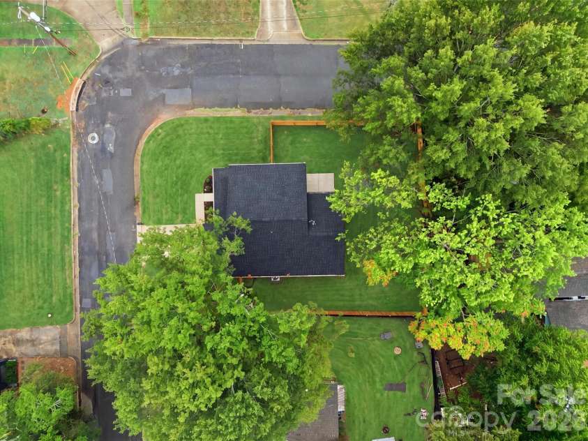 511 Ligon Street, Shelby, NC 28150.  MLS# CAR4410205, YatesRealty ID 49948. Corner lot