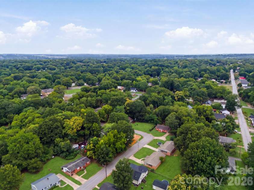 511 Ligon Street, Shelby, NC 28150.  MLS# CAR4410205, YatesRealty ID 49948. Minutes away from downtown