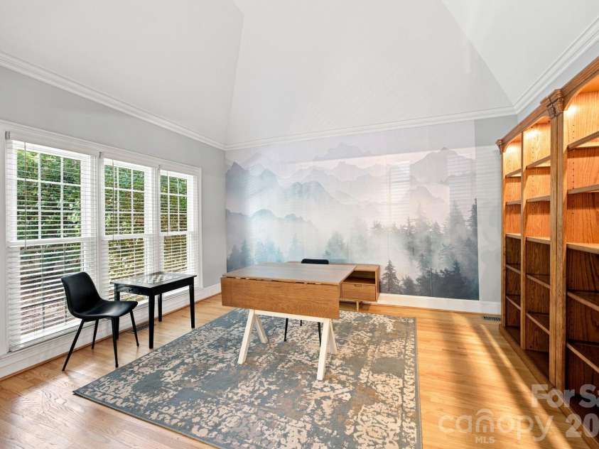 3726 Ashford Leigh Court, Charlotte, NC 28269.  MLS# CAR4421303, YatesRealty ID 49949. 