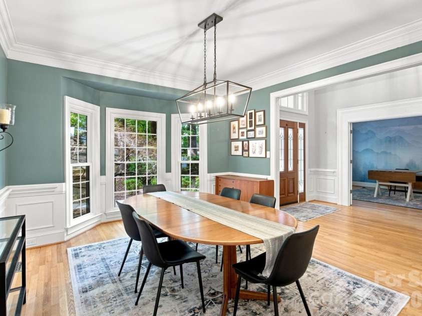 3726 Ashford Leigh Court, Charlotte, NC 28269.  MLS# CAR4421303, YatesRealty ID 49949. 
